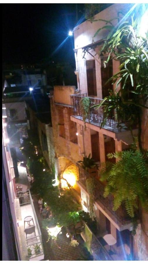 Boho City Hostel Hriszí Aktí Haniá Kültér fotó