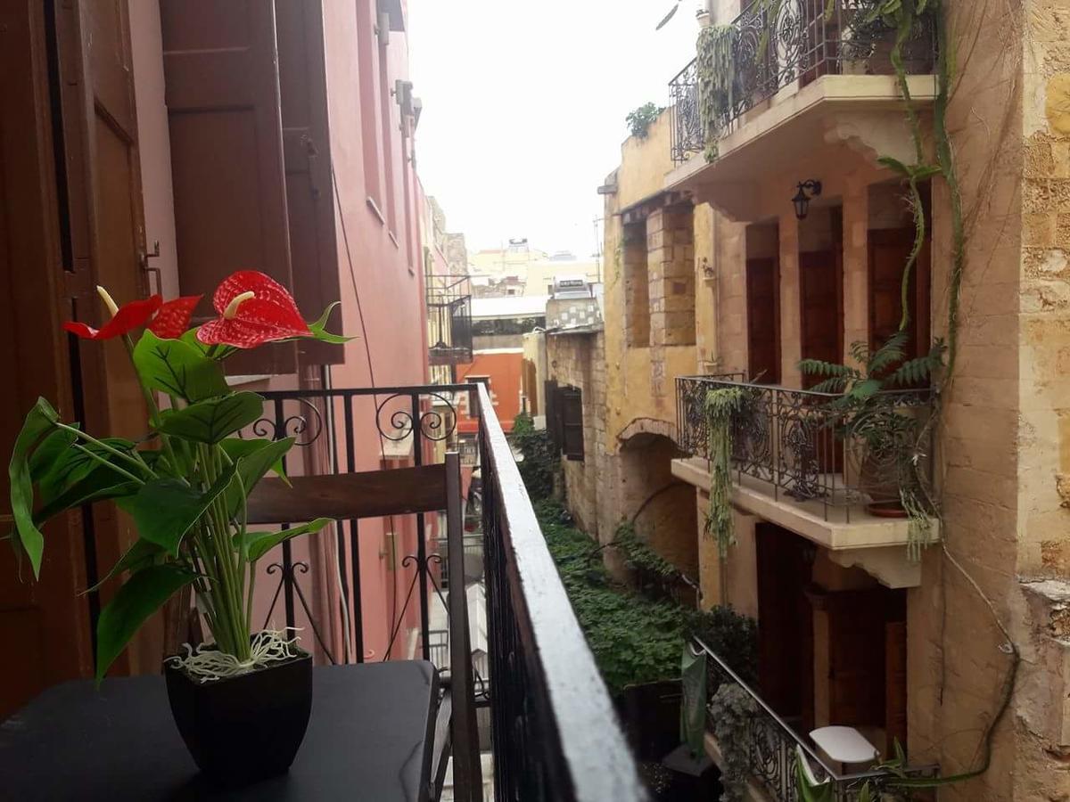Boho City Hostel Hriszí Aktí Haniá Kültér fotó